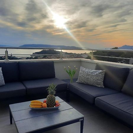 Apartment Anny De Luxe With Sea View Makarska Ngoại thất bức ảnh