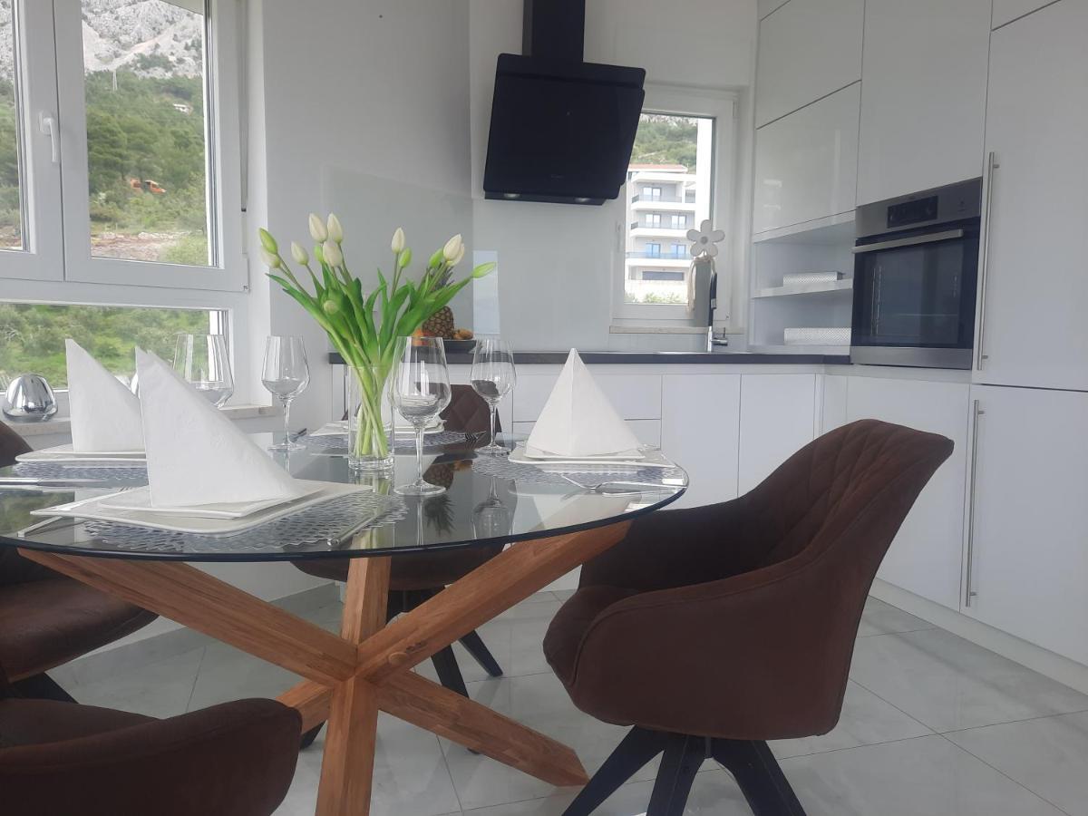 Apartment Anny De Luxe With Sea View Makarska Ngoại thất bức ảnh